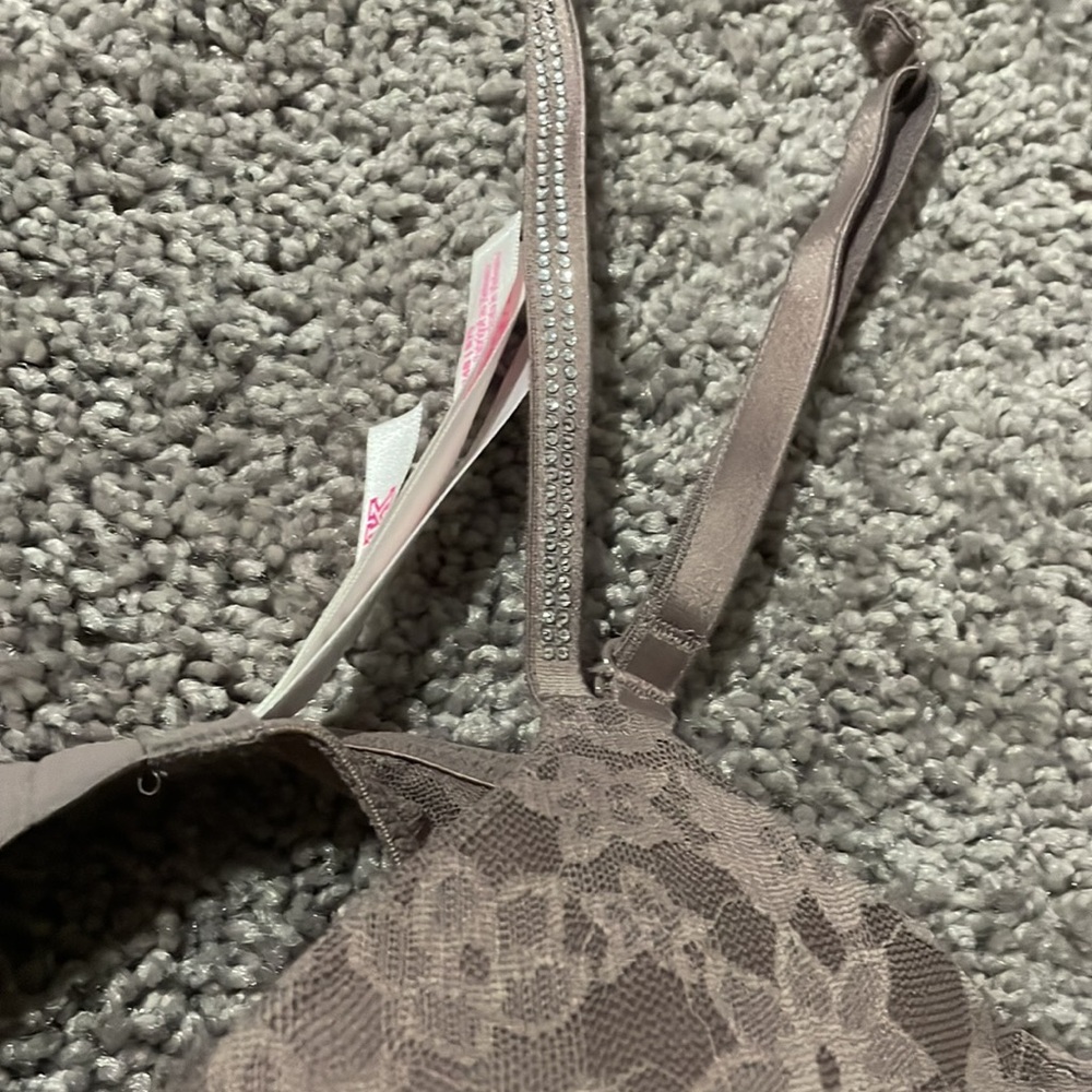 Bra - Picture 2 of 2